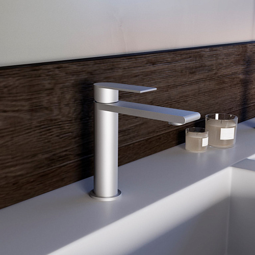 Vincea Vogue SS VBF-2VS1BN Смеситель для раковины Vincea Vogue SS VBF-2VS1BN Смеситель для раковины