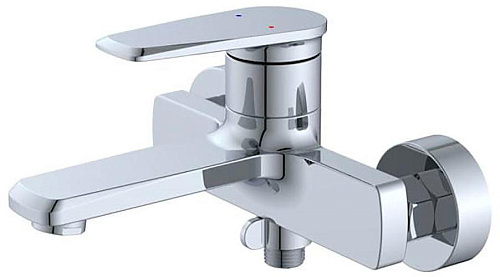 Aquanika AQS3038CR Simple Смеситель для ванны с душем, хром Aquanika AQS3038CR Simple Смеситель для ванны с душем, хром